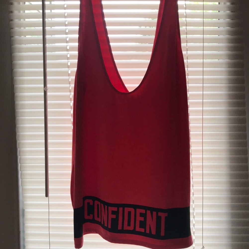 Work out tank top.
